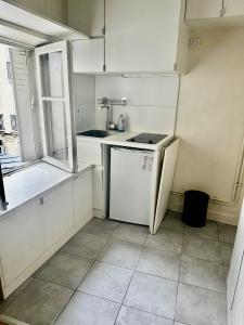 For sale Paris-1er-arrondissement 1 room 15 m2 Paris (75001) photo 2