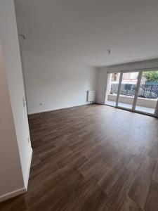 For rent Dammarie-les-lys 3 rooms 66 m2 Seine et marne (77190) photo 2