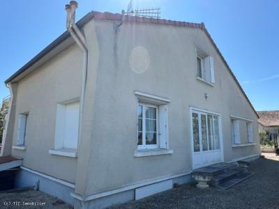 For sale Ruffec 5 rooms 147 m2 Charente (16700) photo 1