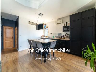 For sale Marseille-7eme-arrondissement 2 rooms 51 m2 Bouches du Rhone (13007) photo 1