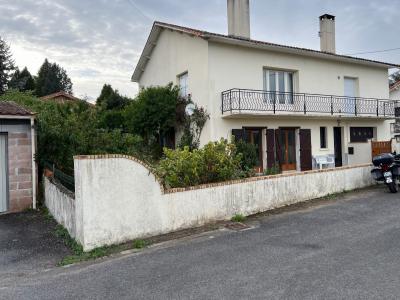 For sale Confolens 5 rooms 123 m2 Charente (16500) photo 1