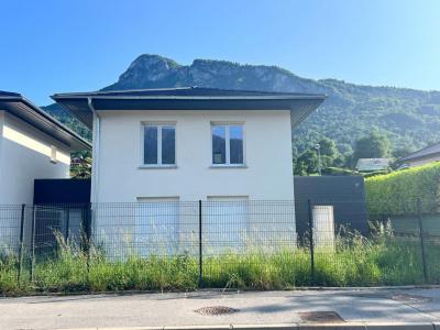 For sale Thyez 4 rooms 97 m2 Haute savoie (74300) photo 0