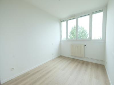 For sale Saint-etienne 3 rooms 54 m2 Loire (42000) photo 4