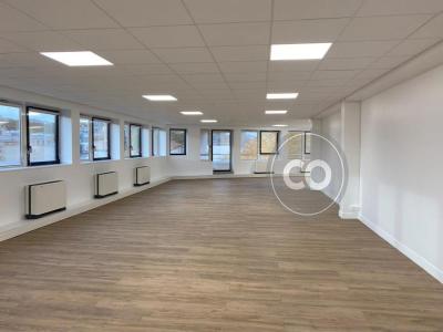 For rent Issy-les-moulineaux 1103 m2 Hauts de Seine (92130) photo 1