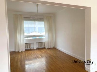 For sale Nantes 5 rooms 126 m2 Loire atlantique (44000) photo 2