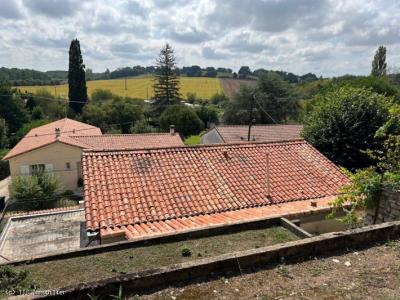 For sale Ruffec 6 rooms 100 m2 Charente (16700) photo 2