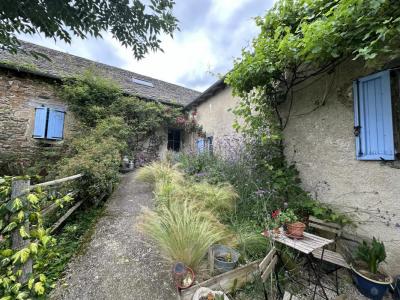 For sale Centres 11 rooms 440 m2 Aveyron (12120) photo 0