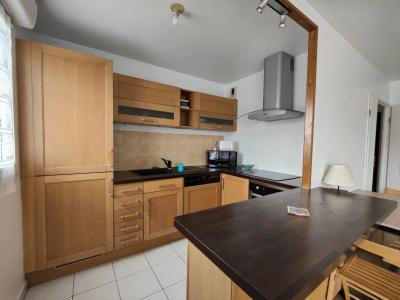 Louer Appartement Clayes-sous-bois 890 euros