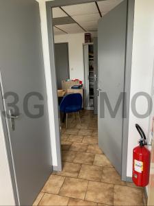 For sale Niort 820 m2 Deux sevres (79000) photo 3