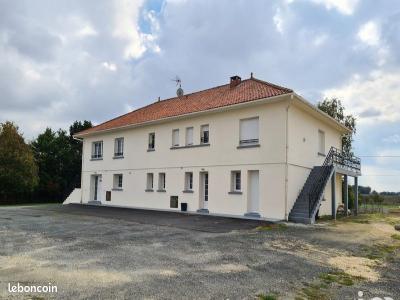 For sale Saintes 1 room 1297 m2 Charente maritime (17100) photo 1