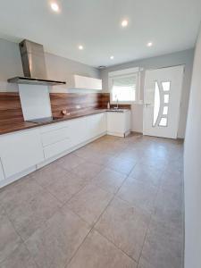 For sale Chalons-en-champagne 5 rooms 90 m2 Marne (51000) photo 2