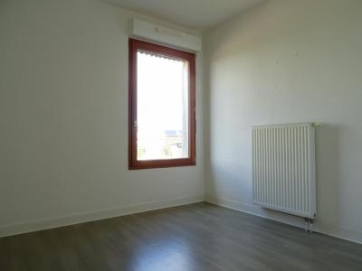 For rent Villeneuve-sur-yonne 3 rooms 71 m2 Yonne (89500) photo 4