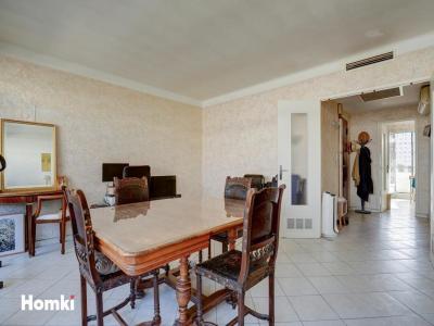 For sale Marseille-5eme-arrondissement 3 rooms 68 m2 Bouches du Rhone (13005) photo 3