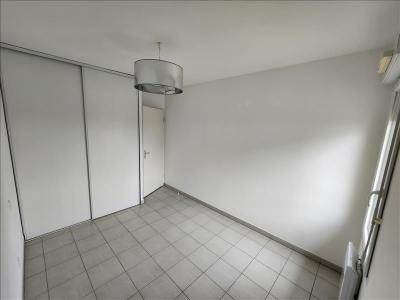 For rent Saint-yzan-de-soudiac 3 rooms 70 m2 Gironde (33920) photo 3