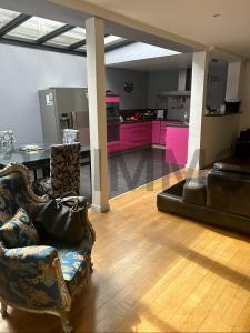 For sale Saint-maur-des-fosses 5 rooms 164 m2 Val de Marne (94100) photo 1