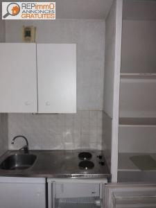 For rent Aix-en-provence Brdasque 1 room 28 m2 Bouches du Rhone (13090) photo 1