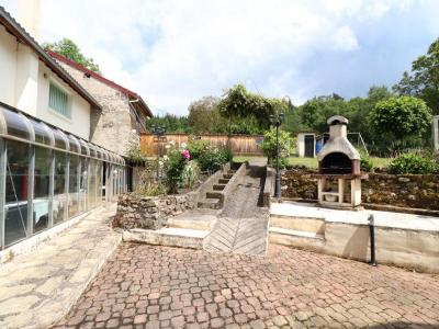 For sale Brugeron 8 rooms 170 m2 Puy de dome (63880) photo 3