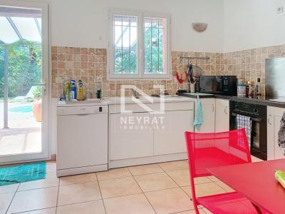 For sale Saint-paul-en-foret 5 rooms 135 m2 Var (83440) photo 4