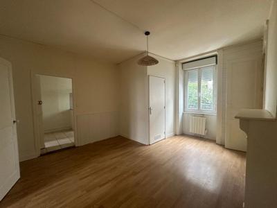 For rent Limoges 2 rooms 39 m2 Haute vienne (87000) photo 2