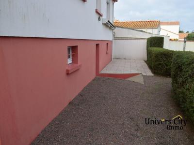 For sale Reze 5 rooms 69 m2 Loire atlantique (44400) photo 1