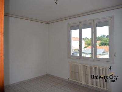 For sale Reze 5 rooms 69 m2 Loire atlantique (44400) photo 3