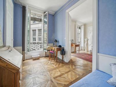 For sale Lyon-2eme-arrondissement 7 rooms 219 m2 Rhone (69002) photo 2