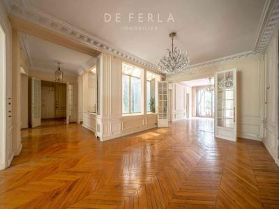 For sale Paris-7eme-arrondissement 6 rooms 262 m2 Paris (75007) photo 2