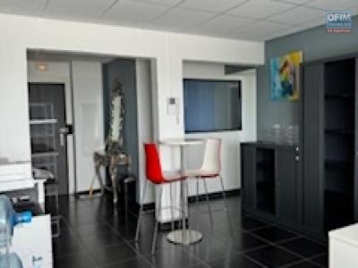 For rent Sainte-clotilde 84 m2 Reunion (97490) photo 1