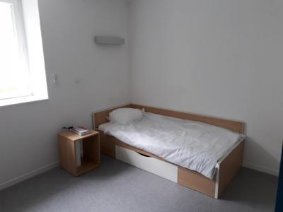 For rent Oyonnax 1 room 21 m2 Ain (01100) photo 0