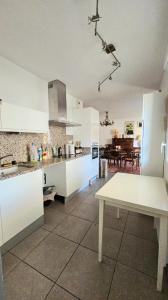 For sale Narbonne 4 rooms 83 m2 Aude (11100) photo 3