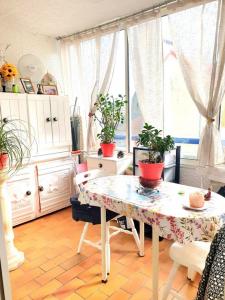 For sale Port-saint-louis-du-rhone 2 rooms 25 m2 Bouches du Rhone (13230) photo 1