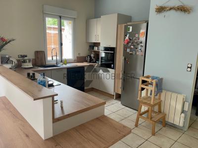 For sale Sacy-le-grand 6 rooms 156 m2 Oise (60700) photo 3