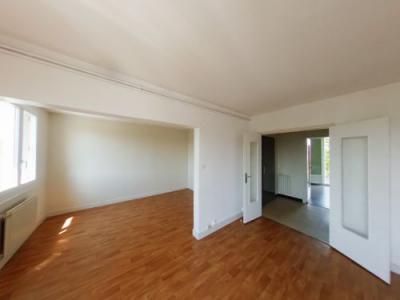 For rent Mehun-sur-yevre 3 rooms 75 m2 Cher (18500) photo 2