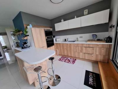 For sale Attignat 4 rooms 88 m2 Ain (01340) photo 4