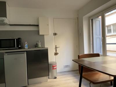 For sale CENTRE VILLE 1 room 20 m2 Loire (42000) photo 2