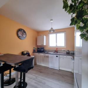 For sale Saint-romain-la-virvee 4 rooms 92 m2 Gironde (33240) photo 4