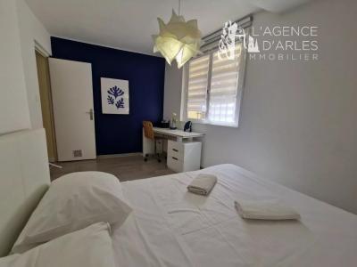 For sale Arles 3 rooms 43 m2 Bouches du Rhone (13200) photo 2