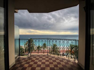 For sale Nice PROMENADE DES ANGLAIS 3 rooms 70 m2 Alpes Maritimes (06000) photo 0