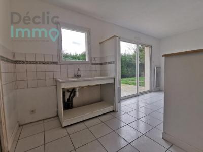 For sale Adilly NEUVY-BOUIN 5 rooms 81 m2 Deux sevres (79200) photo 3