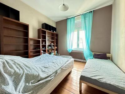 For sale Lille 4 rooms 105 m2 Nord (59000) photo 2