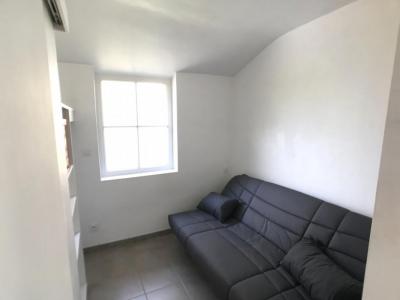 Louer Maison Chemille 320 euros