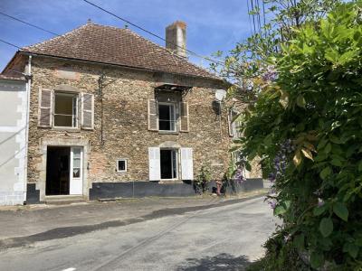 For sale Breuil-barret 6 rooms 208 m2 Vendee (85120) photo 0