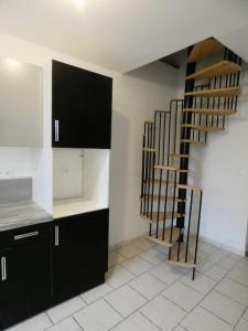 For rent Bras 2 rooms 38 m2 Var (83149) photo 1