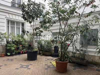 For sale Paris-9eme-arrondissement 1 room 6 m2 Paris (75009) photo 2