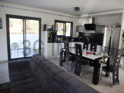 For sale Perpignan 5 rooms 142 m2 Pyrenees orientales (66000) photo 3