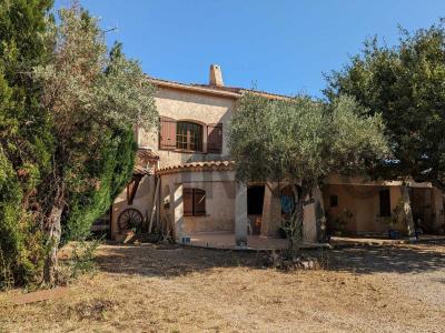 For sale Saint-maximin-la-sainte-baume 6 rooms 230 m2 Var (83470) photo 2