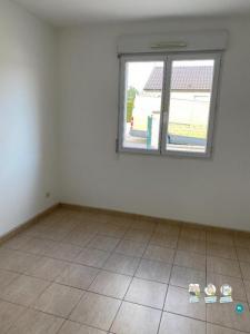 For rent Nuisement-sur-coole 5 rooms 105 m2 Marne (51240) photo 4