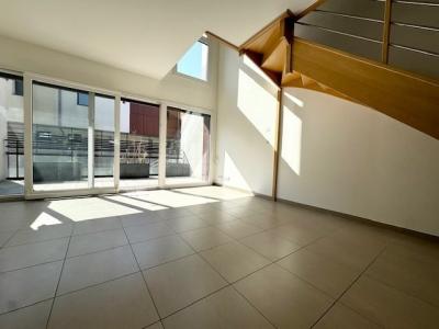 For sale Reims 3 rooms 60 m2 Marne (51100) photo 2