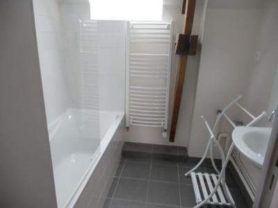 Louer Appartement Montfort-sur-meu 545 euros