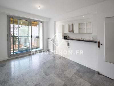 For sale Marseille-6eme-arrondissement 3 rooms 77 m2 Bouches du Rhone (13006) photo 2